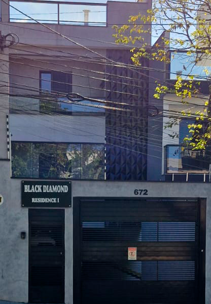 Fachada do Javaés no bairro Vila Eldizia, Santo André